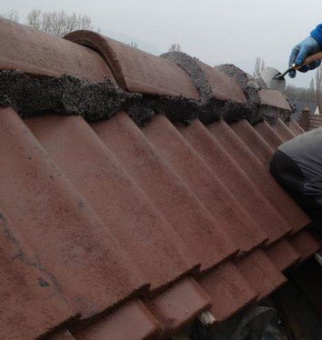 Travaux de faîtage – réalisation Rénovation Habitat Alsace, Haut-Rhin (1)